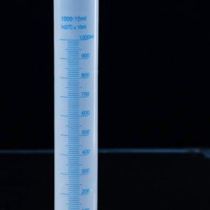 éprouvette en plastique graduation bleu 10ml